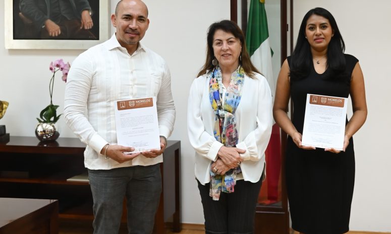 Jorge Salazar en Hacienda y Karina Escobar en Administración
