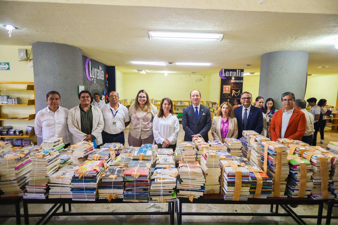 Donan más de 17 mil libros a la Red Estatal de Bibliotecas de Morelos ...