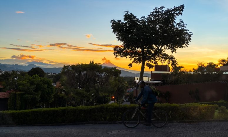Prevén lluvias aisladas y mañanas frías en Morelos